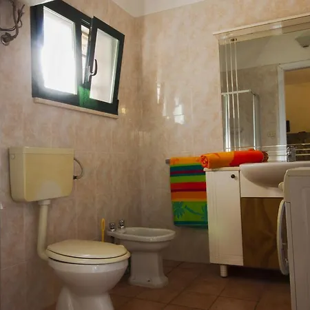 Trulli Al Mare Дом отдыха Марина-ди-Манкаверса
