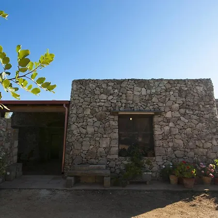 Дом отдыха Trulli Al Mare Марина-ди-Манкаверса